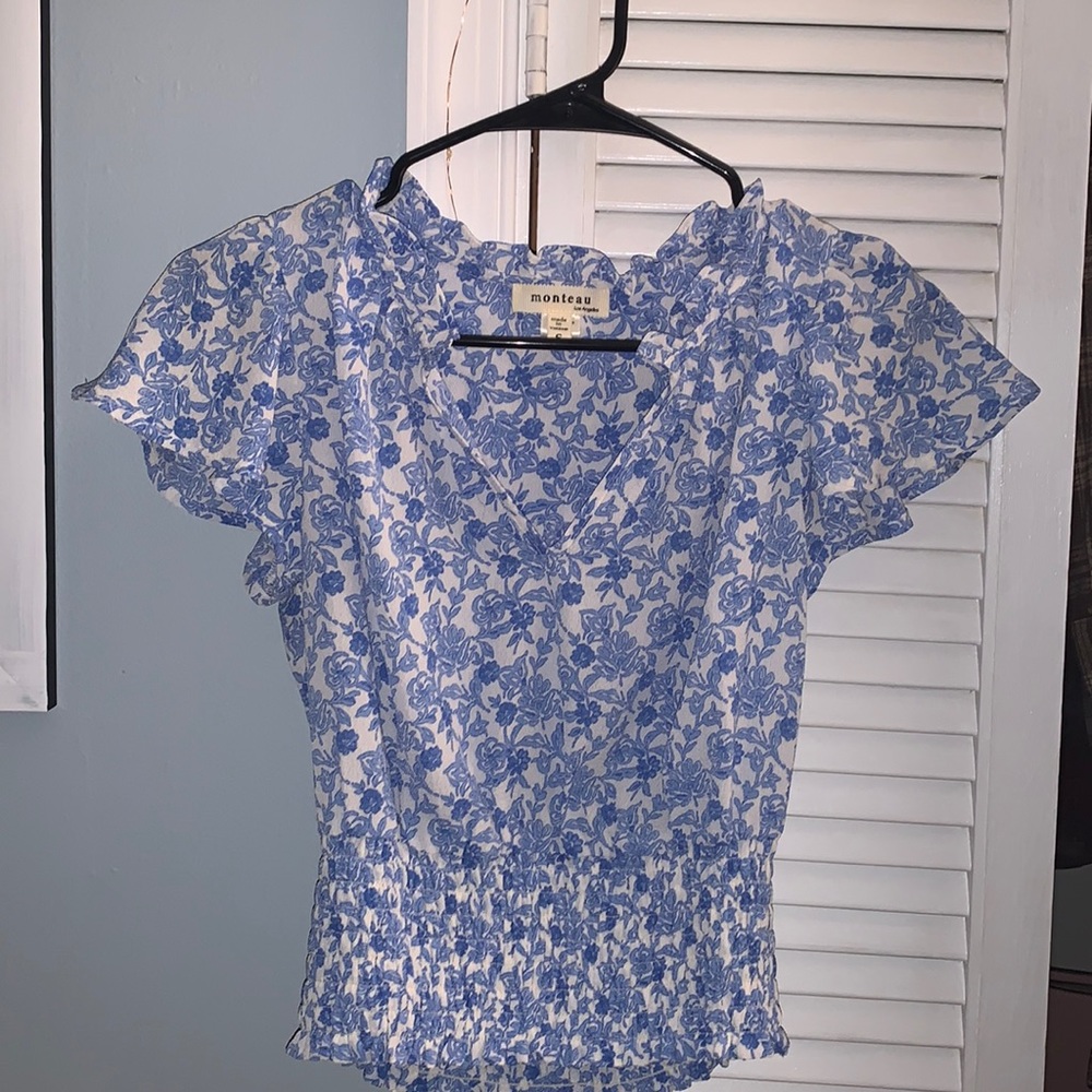 Cute spring shirt